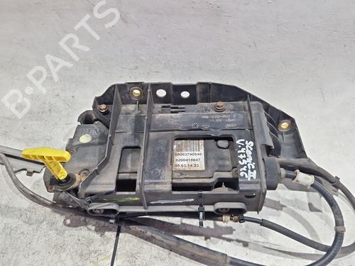 Freno de mano electrico RENAULT SCÉNIC II (JM0/1_) 1.9 dCi (JM0G, JM12, JM1G, JM2C) | BP30777239E5