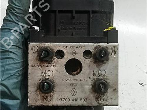 Used ABS pump RENAULT SAFRANE II (B54_) 2.2 dT (B54G) (113 hp) 23915327