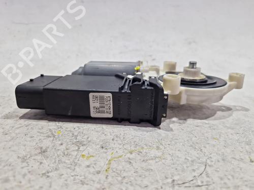 Right front window motor VW GOLF IV (1J1) 1.6 | BP29518738E20 