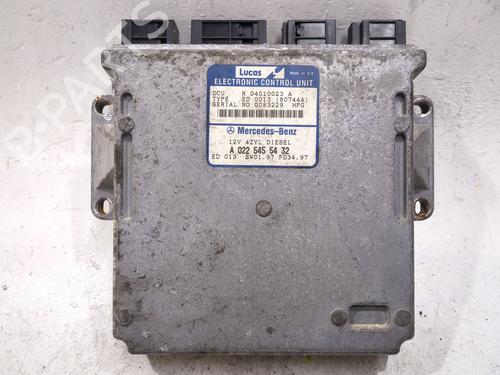 Used Electronic module Electronic module MERCEDES-BENZ E-CLASS (W210) E 220 D (210.004) (95 hp) 33704130 33704130