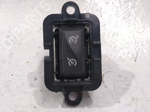 Used Switch Switch RENAULT MEGANE IV Saloon 1.5 dCi 110 (110 hp) 33605695 33605695