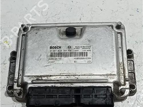 Module électronique RENAULT CLIO II (BB_, CB_) 1.5 dCi (B/CB08) (82 hp) 23915433