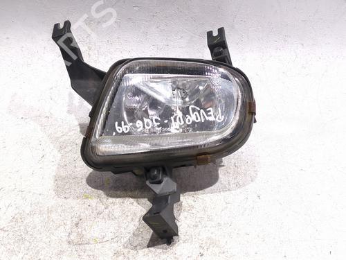 Used Left front fog light PEUGEOT 306 (7B, N3, N5) 1.9 D (69 hp) 31183175