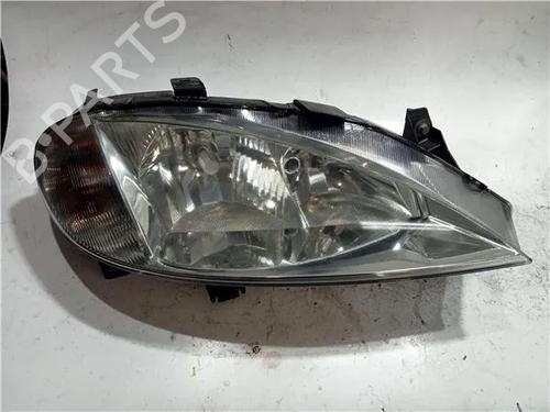 Højre forlygte RENAULT MEGANE I Classic (LA0/1_) 1.9 D (LA0A, LA0U, LA0R) (64 hp) 23917411