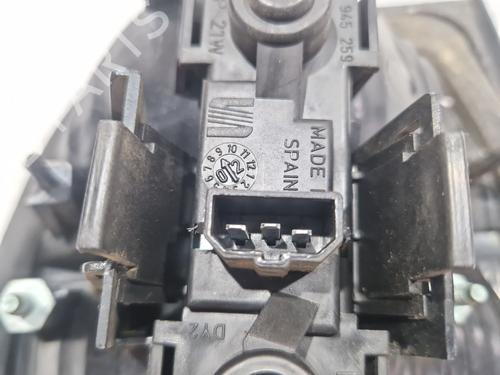 Feu arrière droit SEAT LEON (1M1) 1.9 TDI | BP30000819C35 