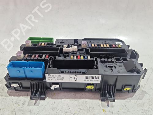 Used Fuse box Fuse box 36552773 36552773