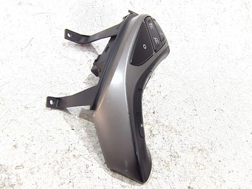 Steering wheel controls HYUNDAI i30 Coupe 1.6 CRDi | BP32844012E15 - Image 2