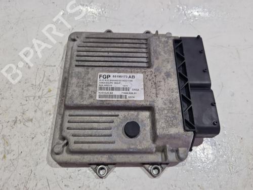 Used Electronic module Electronic module SUZUKI SWIFT III (MZ, EZ) 1.3 DDiS (RS413D) (69 hp) 34622135 34622135