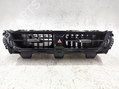 air-vent-toyota-corolla-hatchback-_e21_-_ea1_-_eh1_-2018-32859543 main image