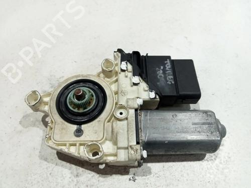 Rudehejsemotor bagstkærm højre SKODA OCTAVIA II (1Z3) 2.0 TDI 16V (140 hp) 29271083