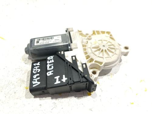 Moteur de lève-vitre arrière gauche Moteur de lève-vitre arrière gauche SEAT ALTEA XL (5P5, 5P8) 1.6 (102 hp) 39901162 39901162