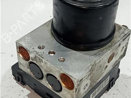 Used ABS pump HYUNDAI ELANTRA III (XD) 2.0 (139 hp) 23919385