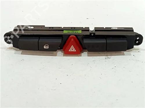 Used Warning switch KIA CEED Sportswagon (CD) 1.4 T-GDI (140 hp) 25616570