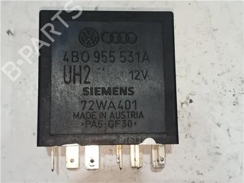 Sikringsdåse AUDI A4 B5 (8D2) 2.5 TDI quattro (150 hp) 23912539
