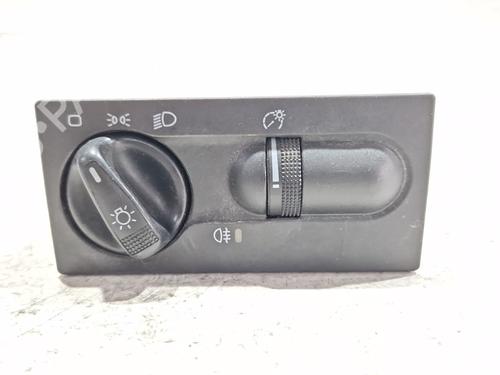 Used Headlight switch VW GOLF III (1H1) 1.6 (101 hp) 29876483