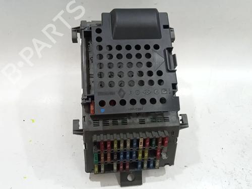 Used Fuse box RENAULT LAGUNA I (B56_, 556_) 1.9 dTi (B56J) (98 hp) 27255161
