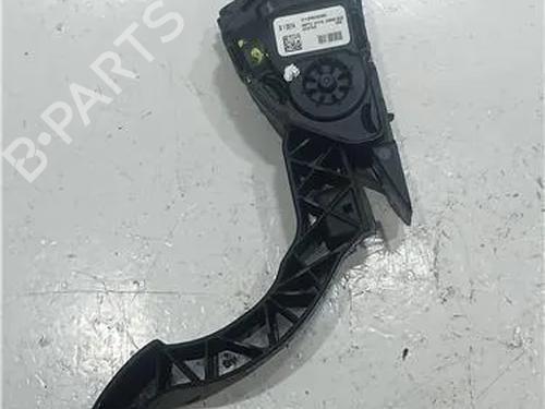 Pedal VOLVO V40 Hatchback (525) D2 (120 hp) 23914798
