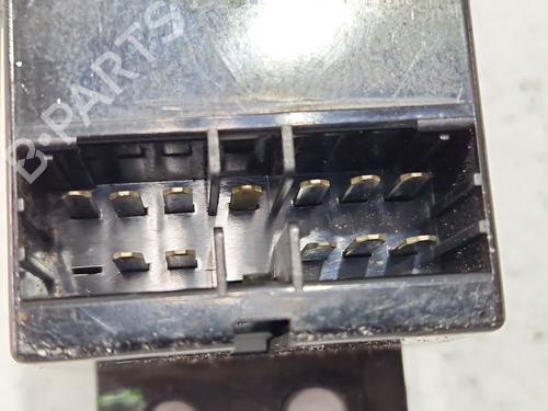 Interrupteur de vitre avant gauche HYUNDAI LANTRA II (J-2) 1.6 i | BP30000746I27 