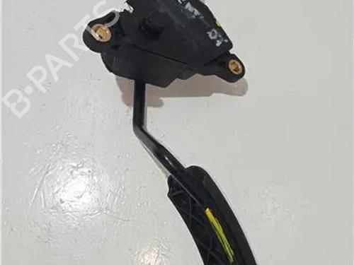 Used Pedal RENAULT GRAND SCÉNIC II (JM0/1_) 1.9 dCi (JM0G, JM12, JM1G, JM2C) (120 hp) 23912252