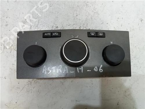 AC Styreenhet / Manøvreringsenhet OPEL ASTRA H GTC (A04) 1.9 CDTi (L08) (150 hp) 23910540