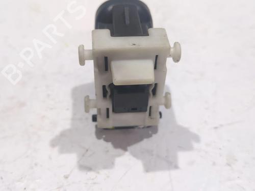 Right front window switch MERCEDES-BENZ C-CLASS (W202) C 180 (202.018) | BP24199432I26