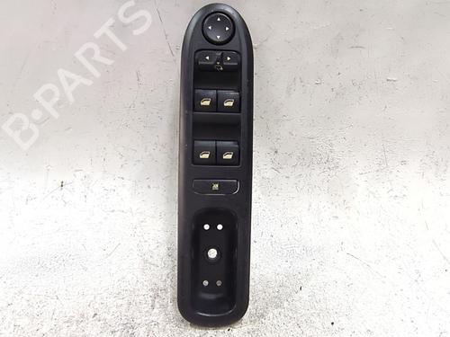 Used Left front window switch Left front window switch PEUGEOT 407 (6D_) 2.0 HDi 135 (6DRHRH, 6DRHRE, 6DRHRG, 6DRHRJ) (136 hp) 34123631 34123631
