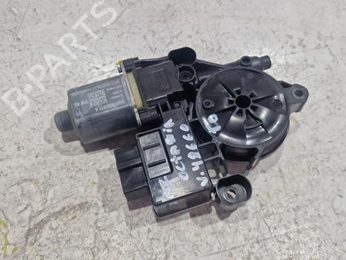 right-rear-window-motor-skoda-octavia-iii-combi-5e5-5e6-2012-2013-2014-2015-2016-2017-2018-2019-2020-34123629 main image