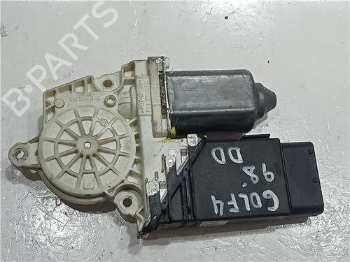 Rudehejsemotor forskærm højre VW GOLF IV (1J1) 1.4 16V (75 hp) 23915922