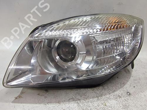 Used Left headlight SKODA FABIA II (542) 1.2 (60 hp) 29063920