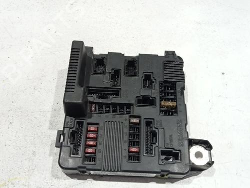 Used Fuse box RENAULT MEGANE II (BM0/1_, CM0/1_) [2001-2012]  29242831