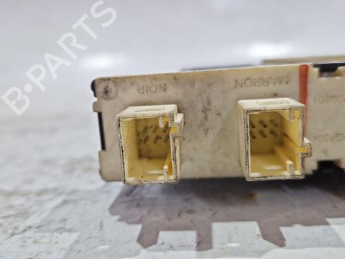 Moteur de lève-vitre avant gauche CITROËN C5 II (RC_) 1.6 HDi (RC8HZB) | BP30962324E21