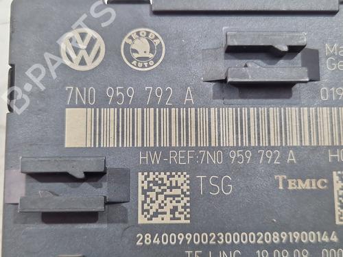 Electronic module SKODA SUPERB II (3T4) 2.0 TDI | BP36766472M83 - Image 3