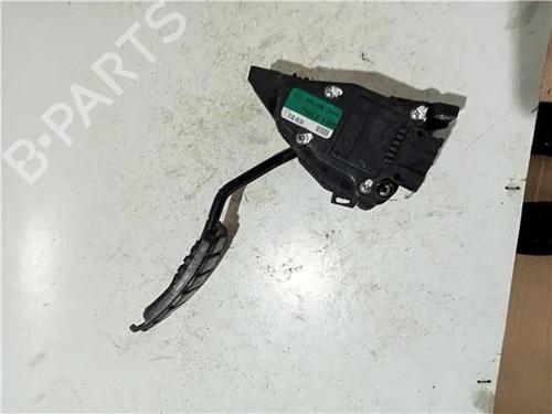 Used Pedal RENAULT MASTER II Van (FD) 2.5 dCi 100 (FD0U, FD0V, FD3U, FD3V, FD8U, FD8V) (99 hp) 23929606