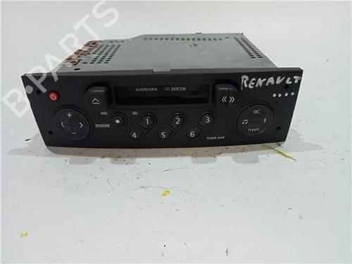 Bilradio RENAULT MEGANE II Saloon (LM0/1_) 1.5 dCi (LM1E) (106 hp) 23932153