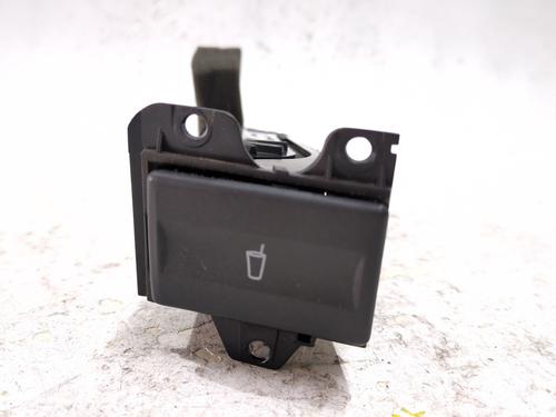 Kopholder/Genstandsholder Kopholder/Genstandsholder FORD MONDEO III (B5Y) 2.0 TDCi (130 hp) 34157994 34157994