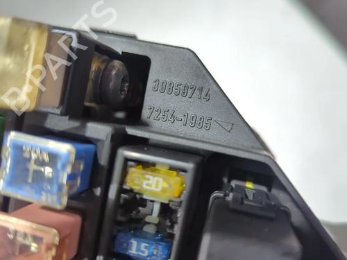 Fuse box VOLVO S40 I (644) 1.9 DI | BP23928657E1 