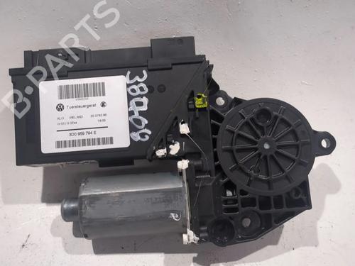 Used Right rear window motor VW TOUAREG (7LA, 7L6, 7L7) 3.0 TDI (211 hp) 23927196
