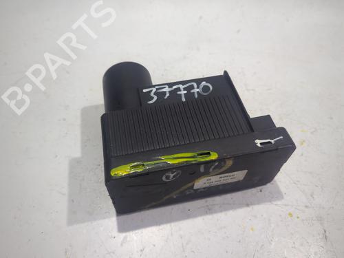 Used Central lock pump MERCEDES-BENZ 124 Saloon (W124) 200 (124.020) (102 hp) 23926647
