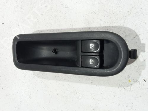 Used Left front window switch RENAULT CLIO III (BR0/1, CR0/1) 1.5 dCi (75 hp) 29219696