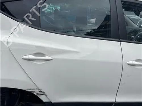 Used Right rear door HYUNDAI ix35 (LM, EL, ELH) 2.0 CRDi 4WD (136 hp) 23921230
