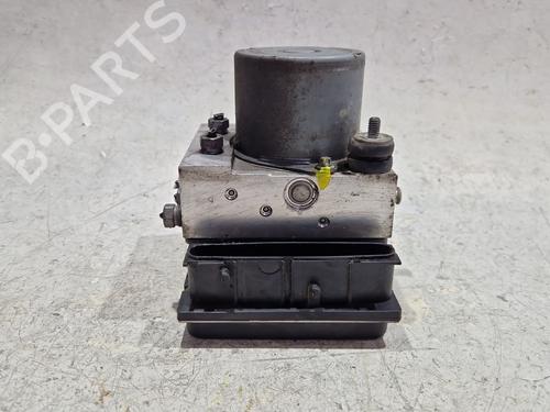 Używane Pompa ABS ALFA ROMEO 147 (937_) 1.9 JTDM 8V (937.AXD1A, 937.AXU1A, 937.BXU1A) (120 hp) 30830399