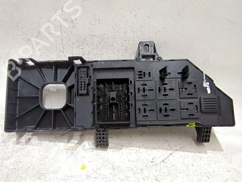 Zekeringkast OPEL VECTRA C (Z02) 1.9 CDTI (F69) (120 hp) 29063414