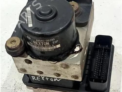 Used ABS pump SSANGYONG REXTON / REXTON II (GAB_) 2.7 Xdi (165 hp) 23908808