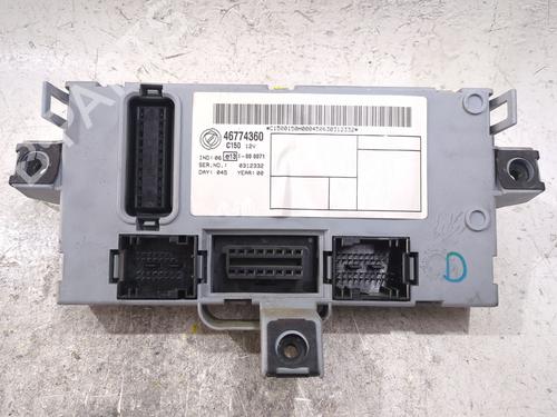 Used Fuse box Fuse box FIAT PUNTO (188_) 1.2 60 (188.030, .050, .130, .150, .230, .250) (60 hp) 34275982 34275982