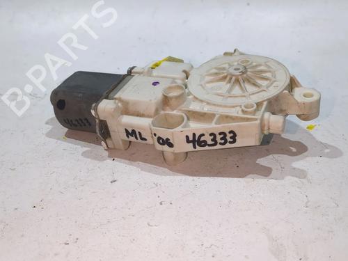 Right rear window motor MERCEDES-BENZ M-CLASS (W164) ML 320 CDI 4-matic (164.122) | BP23925482E22 