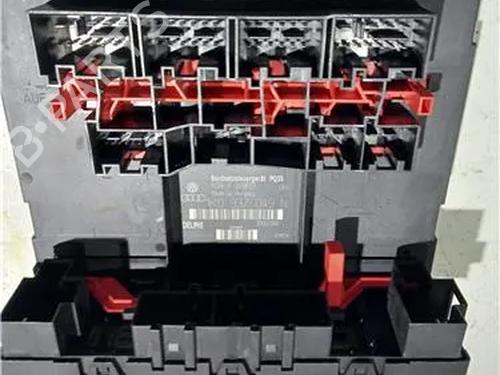 Used Fuse box SEAT TOLEDO III (5P2) 2.0 TDI 16V (140 hp) 23924487