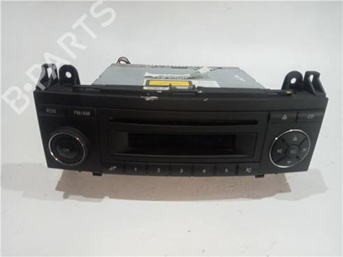 Used Radio MERCEDES-BENZ B-CLASS Sports Tourer (W245) B 160 (245.231) (95 hp) 23918507