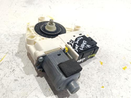 Left front window motor JEEP COMPASS (MP, M6, MV, M7) 1.4 MultiAir 4x4 | BP39638258E21 - Image 2