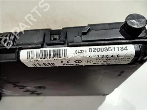 Zekeringkast RENAULT GRAND SCÉNIC II (JM0/1_) 1.9 dCi (JM0G, JM12, JM1G, JM2C) (120 hp) 23920849