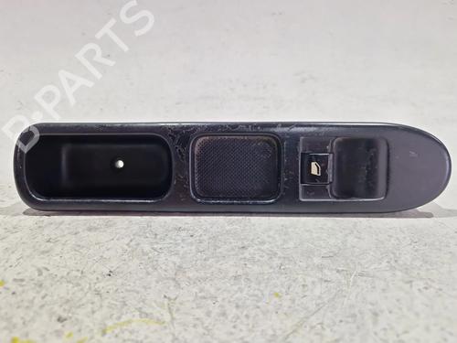 Højre fortil elrude kontakt PEUGEOT 307 (3A/C) 1.6 HDi (90 hp) 29519866